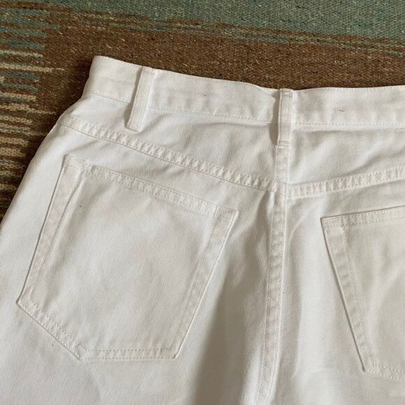 LL Bean Women’s High Waist Cotton Capri White Denim Pants - Picture 4 of 10